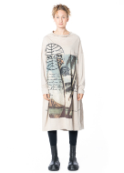 RUNDHOLZ DIP, Oversize-Kleid mit Postkarten-Print 2252300906 - NOBANANAS - Bild 4
