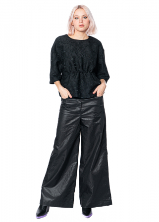 ULI SCHNEIDER, glänzende Baggy-Hose mit ausgestelltem Schnitt und Taschen
