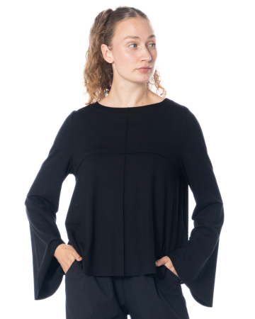 HINDAHL & SKUDELNY, shirt with wide sleeves 225S02