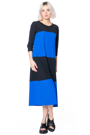 yukai, bequemes und elastische Sommerkleid im Blockdesign