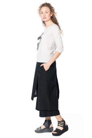 yukai, cropped double-layer pants with buttons and beltloops