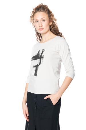 yukai, zeitloses und bequemes Shirt mit Print aus Supima Baumwolle