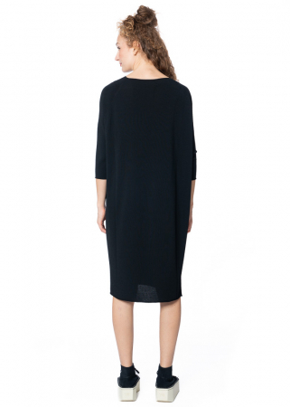 annette görtz, minimalistisches Strick-Sommerkleid IBS mit V-Ausschnitt