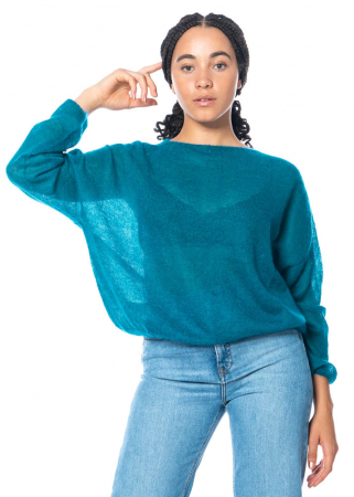 Knit Knit, short rounded shirt