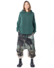 RUNDHOLZ DIP, verkürzte Hose mit Postkartenmotiv 2252110106 - NOBANANAS - Bild 1