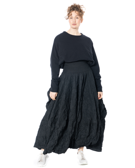 PLUSLAVIE PLÜ, Black Sweatshirt SMOKED with Gathered Hem - NOBANANAS - Image 8