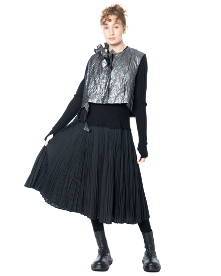 KEDZIOREK, crinkle-look vest with sophisticated details 5372 - NOBANANAS - Image 1
