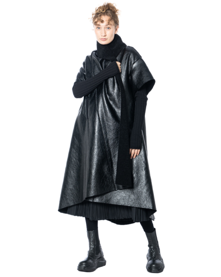 KEDZIOREK, short-sleeved vest in leather look 5380 - NOBANANAS - Image 2