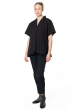 ULI SCHNEIDER, minimalistische Bluse aus leichter Baumwolle mit kurzen Ärmeln