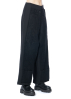 RUNDHOLZ, extravagante Hose aus Schurwolle 1241240109