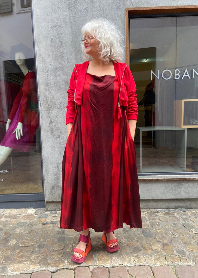 RUNDHOLZ DIP, Long, Sleeveless Dress in Noble Batik Look | NOBANANAS