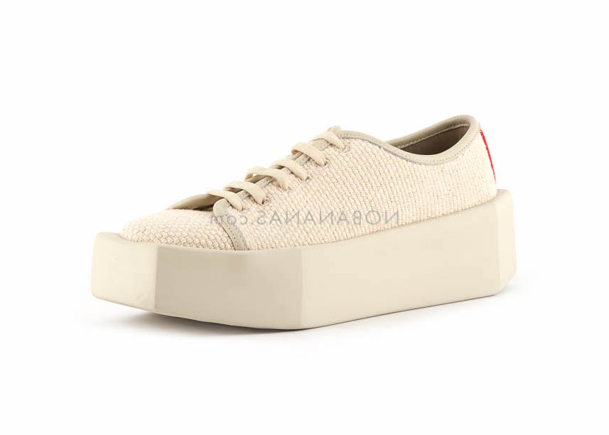 nude platform trainers