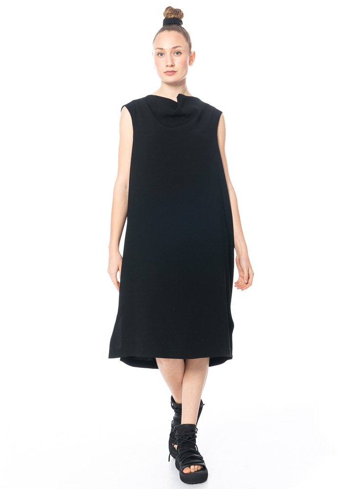 annette görtz, Minimalstic and Sleeveless Dress Ferda | NOBANANAS