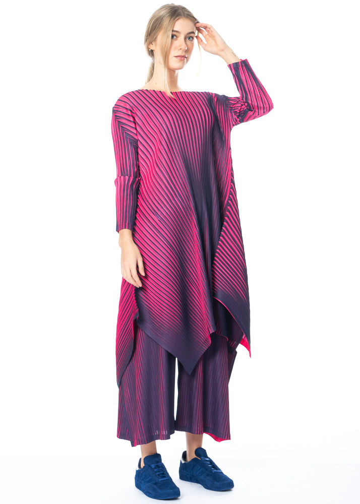 PLEATS PLEASE ISSEY MIYAKE, pants ALT BlINKS with contrasting color in neon  pink