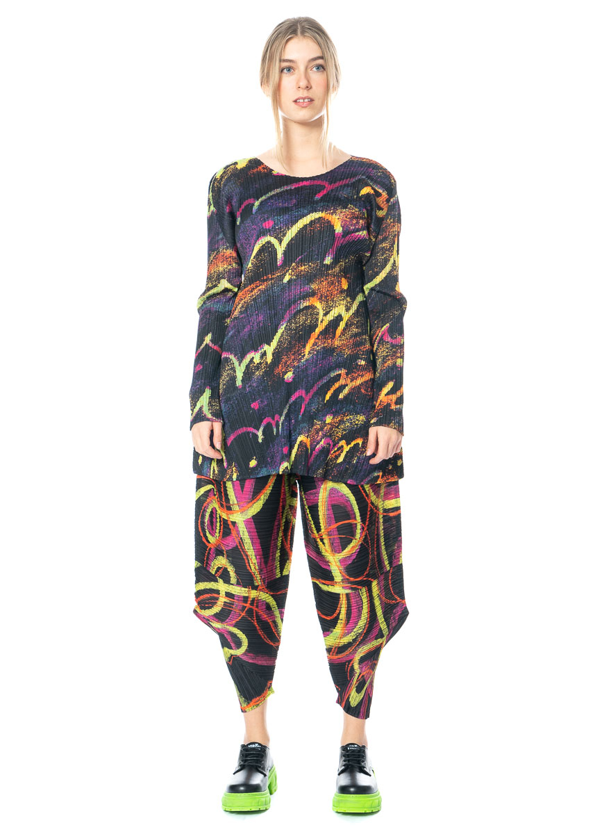 PLEATS PLEASE ISSEY MIYAKE, JUMP & TURN tunic with colorful print