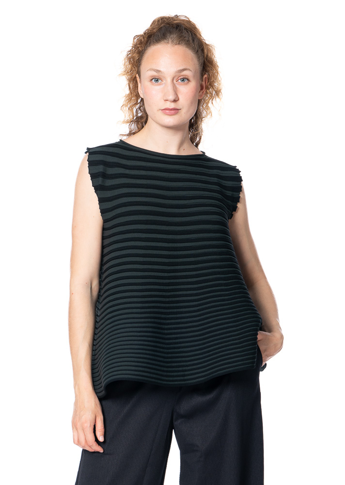 PLEATS PLEASE ISSEY MIYAKE, Sleeveless Top BOUNCE KNIT