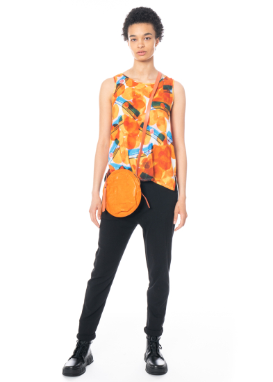 PAL OFFNER, innovative Ledertasche mit runder Form