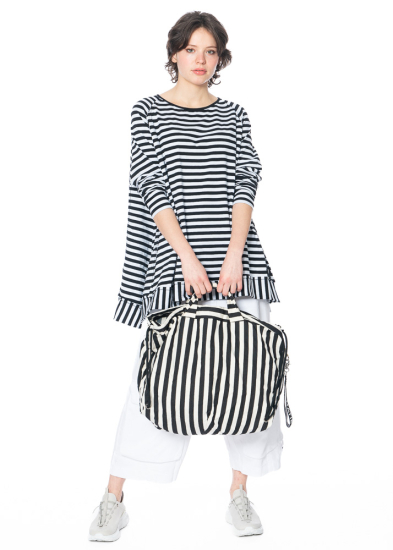 VIC MATIÉ, stylish shopper with stripes