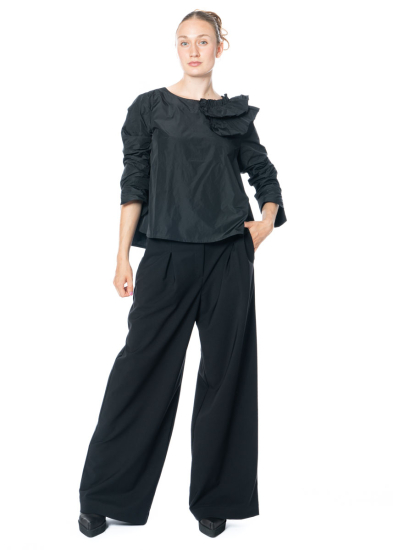 HINDAHL & SKUDELNY, ruffled long-sleeved shirt 224B11