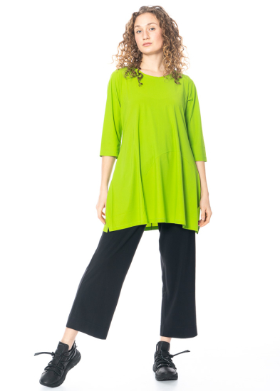 yukai, casual shirt with half-length sleeves and round neckline
