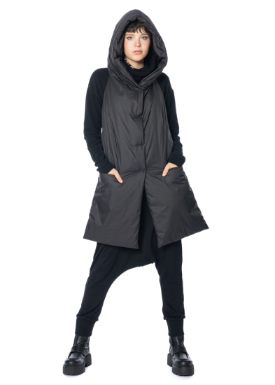 studiob3, padded vest SKIA with longer front and hood