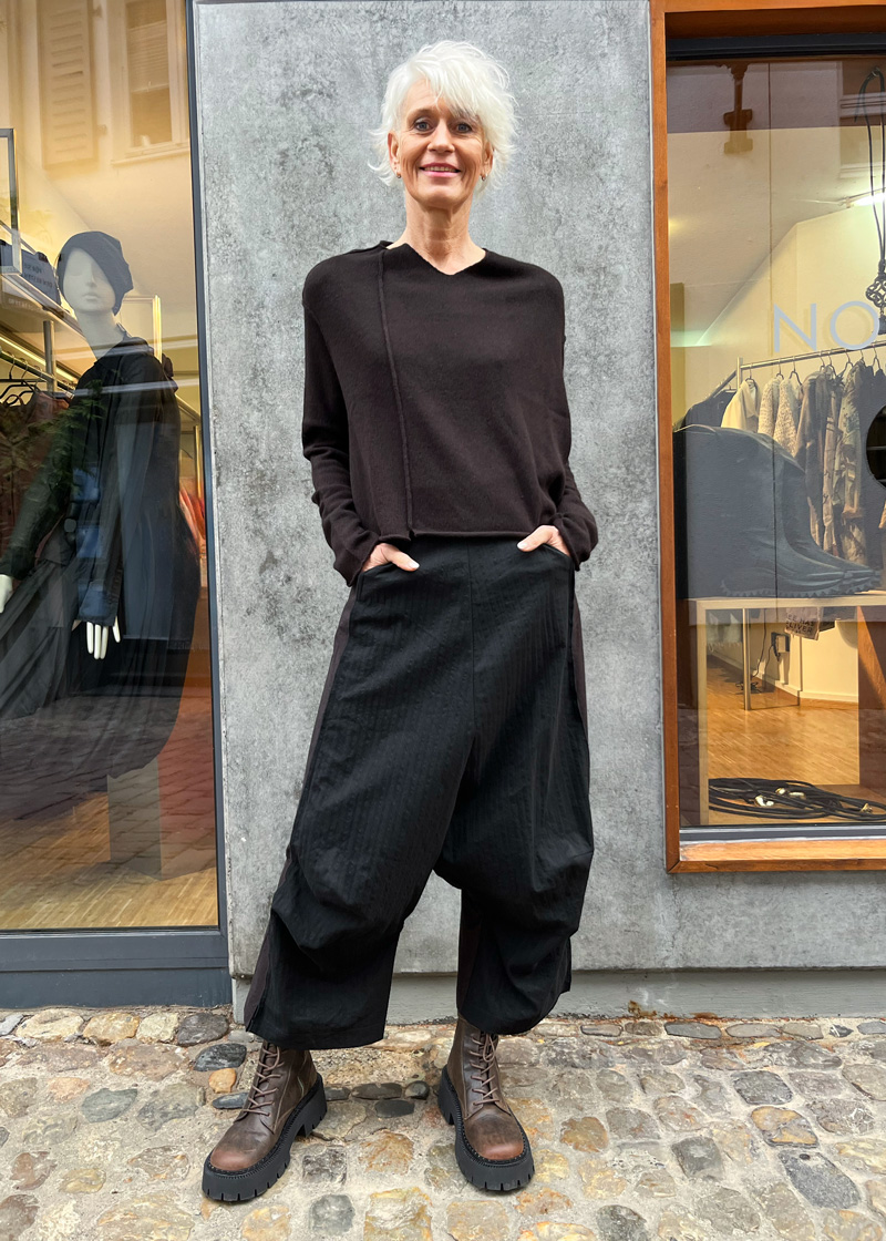 RUNDHOLZ Herbst/Winter 2025/26